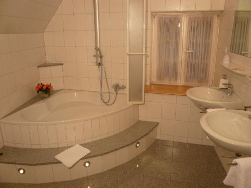 Elektro-Hotel Rosenhaus Gmbh Фельберт Экстерьер фото